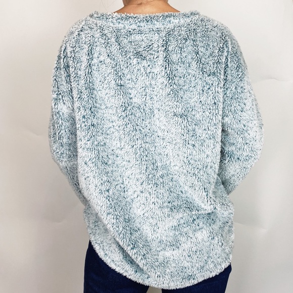 Dylan Faux Fur ‘Cuddly Up’ Fleece V-Neck Sweater S - Picture 3 of 3